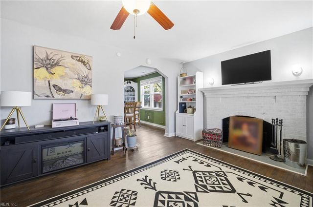 6410 Aldow DR, Norfolk, VA 23518