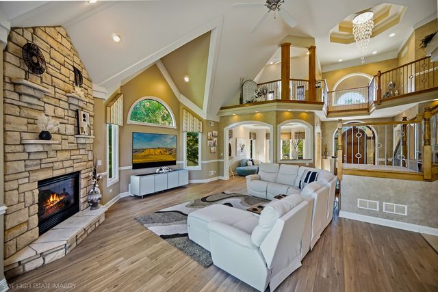 3131 Kewanee Lane, Naperville, IL 60564