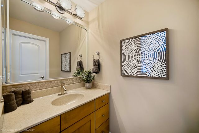 3131 Kewanee Lane, Naperville, IL 60564