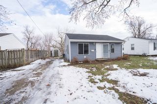 600 E 26th Street S, Newton, IA 50208