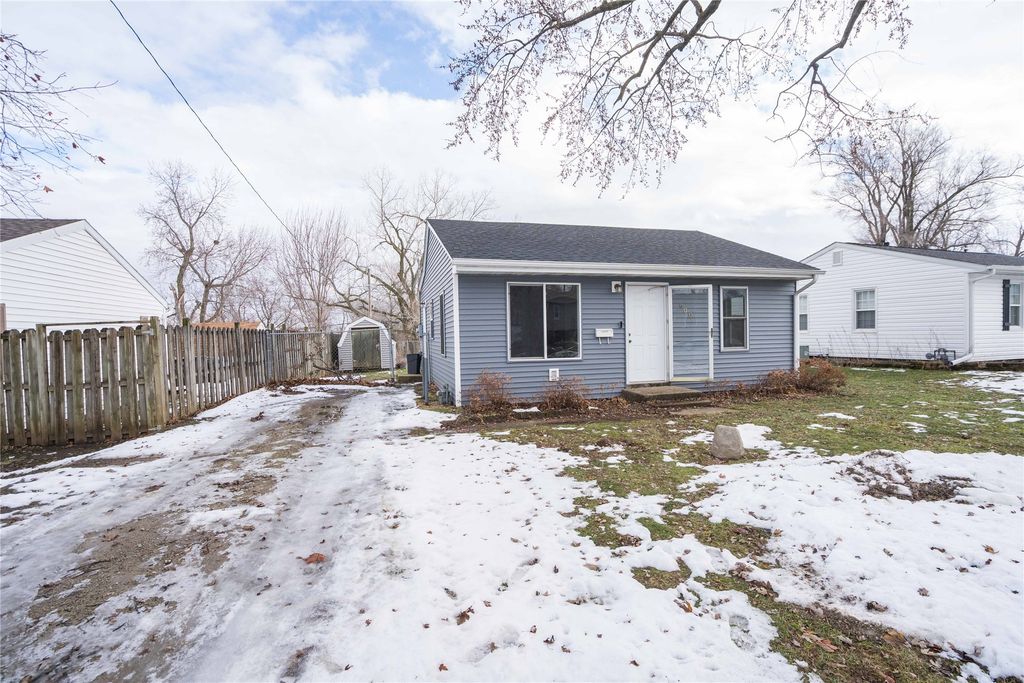600 E 26th Street S, Newton, IA 50208