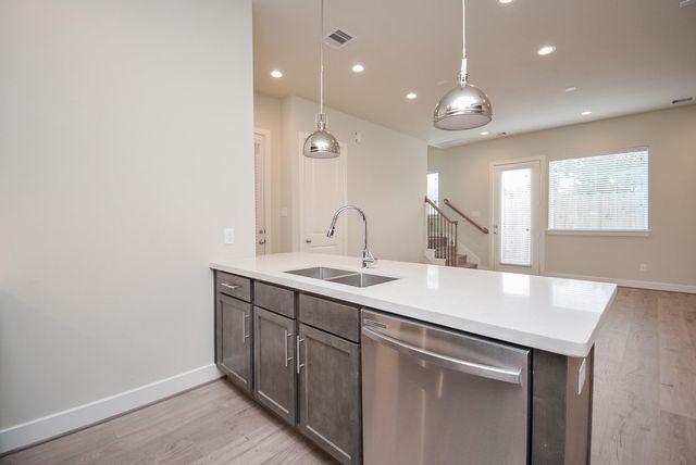 5914 Jasper Jones Way, Houston, TX 77091