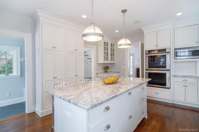 4 Sussex Avenue, Bronxville, NY 10708