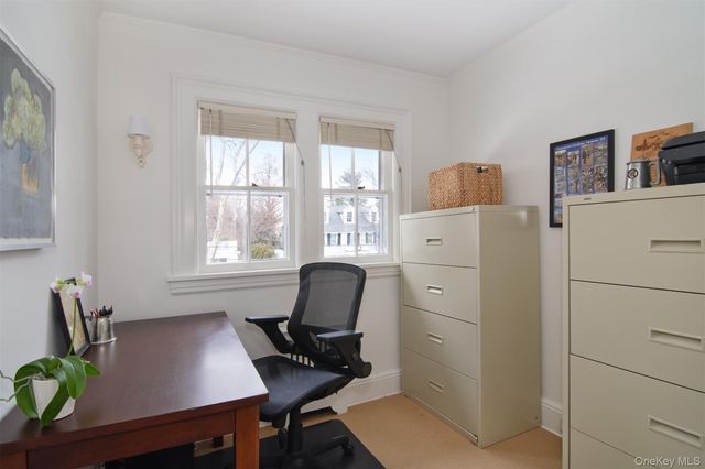 4 Sussex Avenue, Bronxville, NY 10708