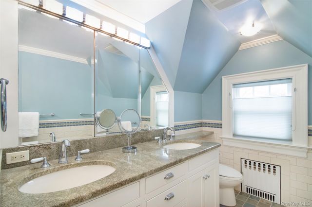 4 Sussex Avenue, Bronxville, NY 10708