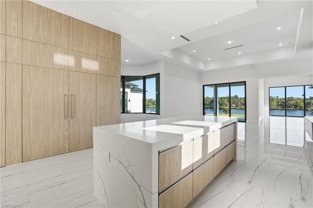 2532 CALOOSA SHORES DR, Labelle, FL 33935