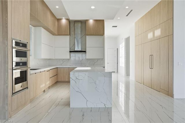 2532 CALOOSA SHORES DR, Labelle, FL 33935