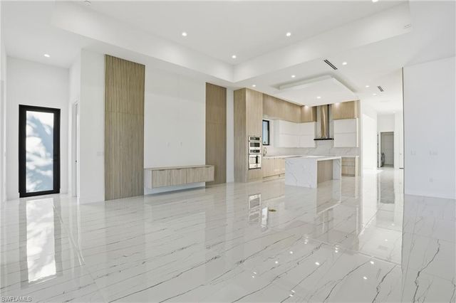 2532 CALOOSA SHORES DR, Labelle, FL 33935