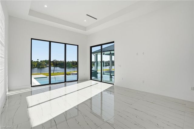 2532 CALOOSA SHORES DR, Labelle, FL 33935