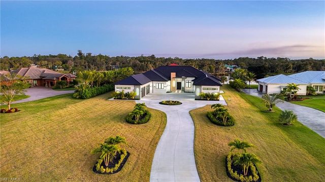 2532 CALOOSA SHORES DR, Labelle, FL 33935