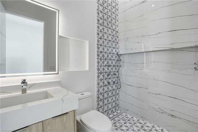 2532 CALOOSA SHORES DR, Labelle, FL 33935