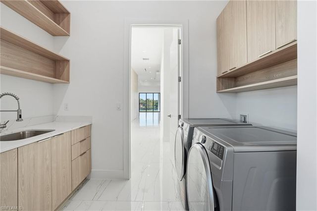 2532 CALOOSA SHORES DR, Labelle, FL 33935