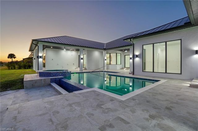 2532 CALOOSA SHORES DR, Labelle, FL 33935