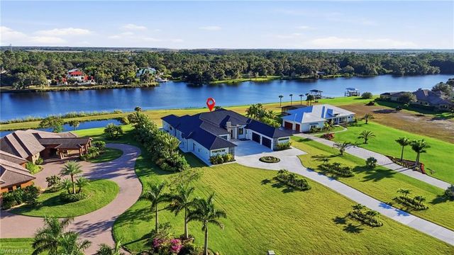 2532 CALOOSA SHORES DR, Labelle, FL 33935