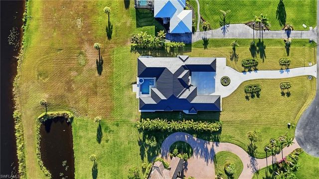 2532 CALOOSA SHORES DR, Labelle, FL 33935