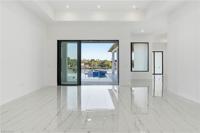 2532 CALOOSA SHORES DR, Labelle, FL 33935