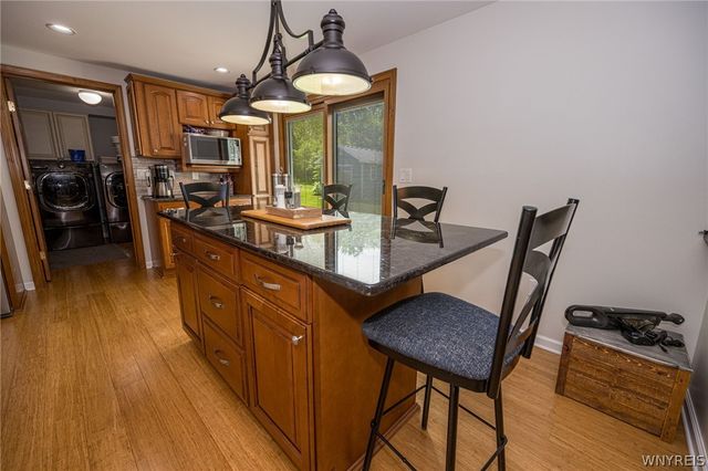 34 Pine Valley Court, West Seneca, NY 14224