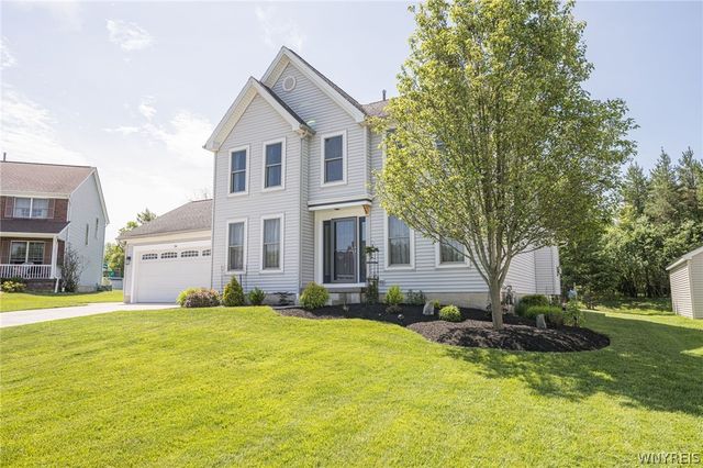 34 Pine Valley Court, West Seneca, NY 14224