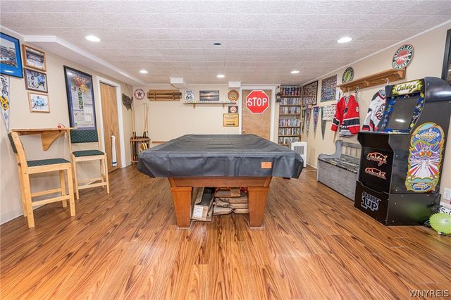 34 Pine Valley Court, West Seneca, NY 14224