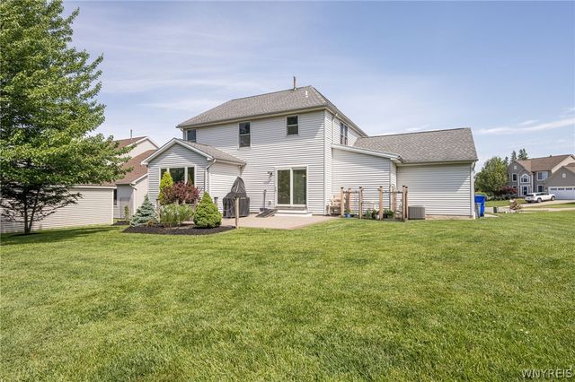 34 Pine Valley Court, West Seneca, NY 14224