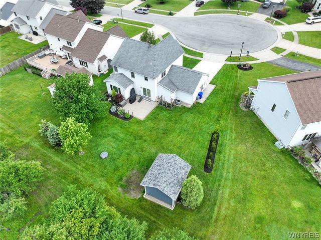 34 Pine Valley Court, West Seneca, NY 14224