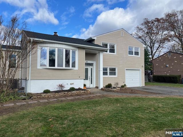88 Cedar Road, Dumont, NJ 07628