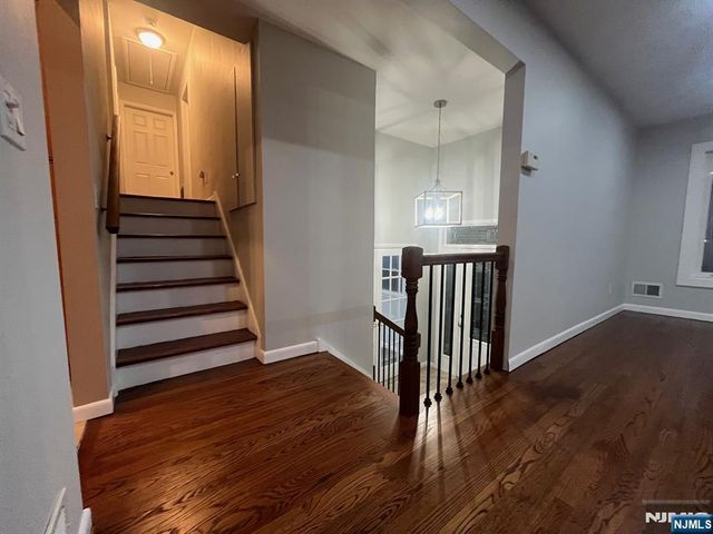 88 Cedar Road, Dumont, NJ 07628