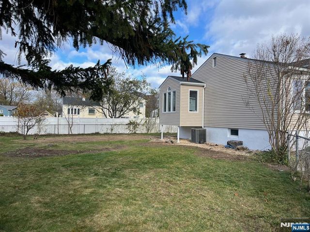 88 Cedar Road, Dumont, NJ 07628