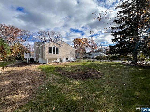 88 Cedar Road, Dumont, NJ 07628