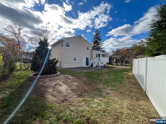 88 Cedar Road, Dumont, NJ 07628