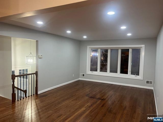 88 Cedar Road, Dumont, NJ 07628