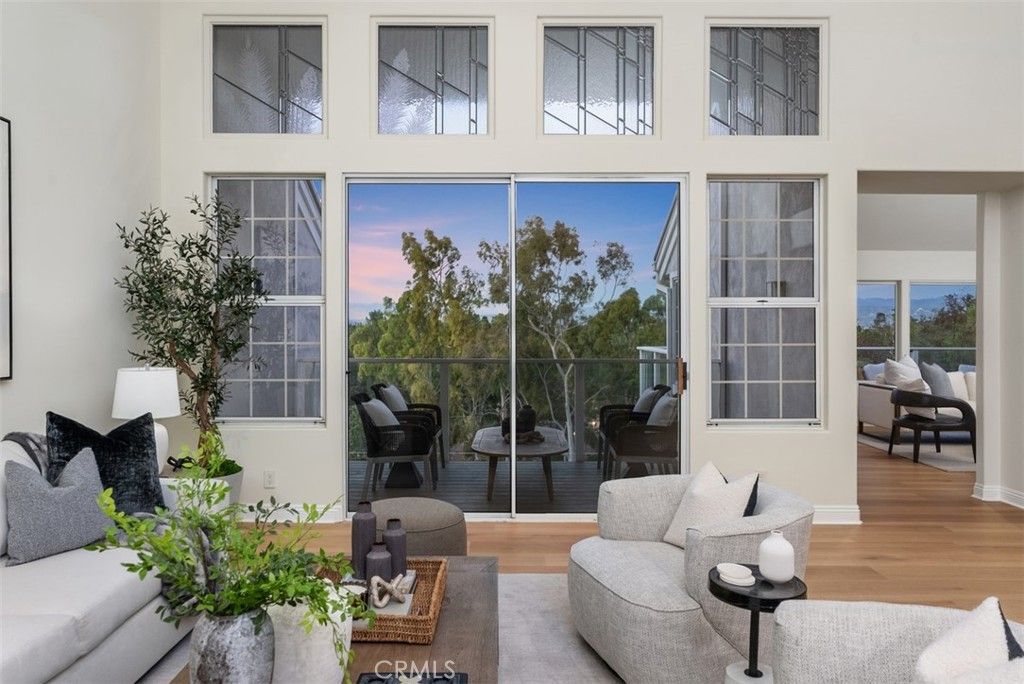 Image 10 of property listing at 22 Delphinus, Irvine, CA 92603