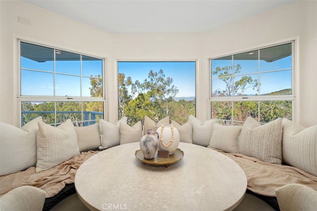 Image 27 of property listing at 22 Delphinus, Irvine, CA 92603