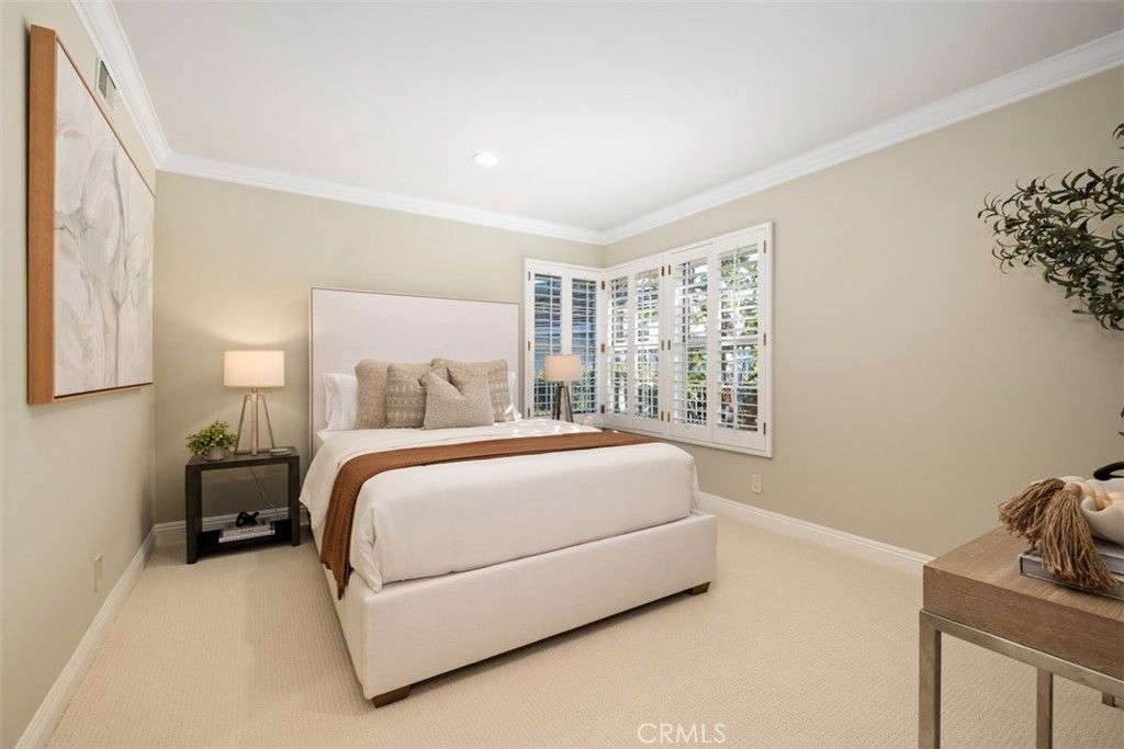 Image 32 of property listing at 22 Delphinus, Irvine, CA 92603