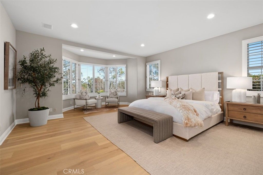 Image 34 of property listing at 22 Delphinus, Irvine, CA 92603