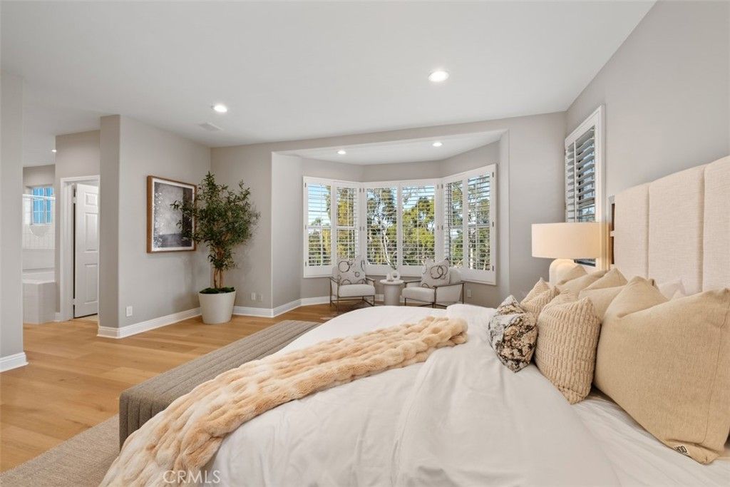 Image 35 of property listing at 22 Delphinus, Irvine, CA 92603