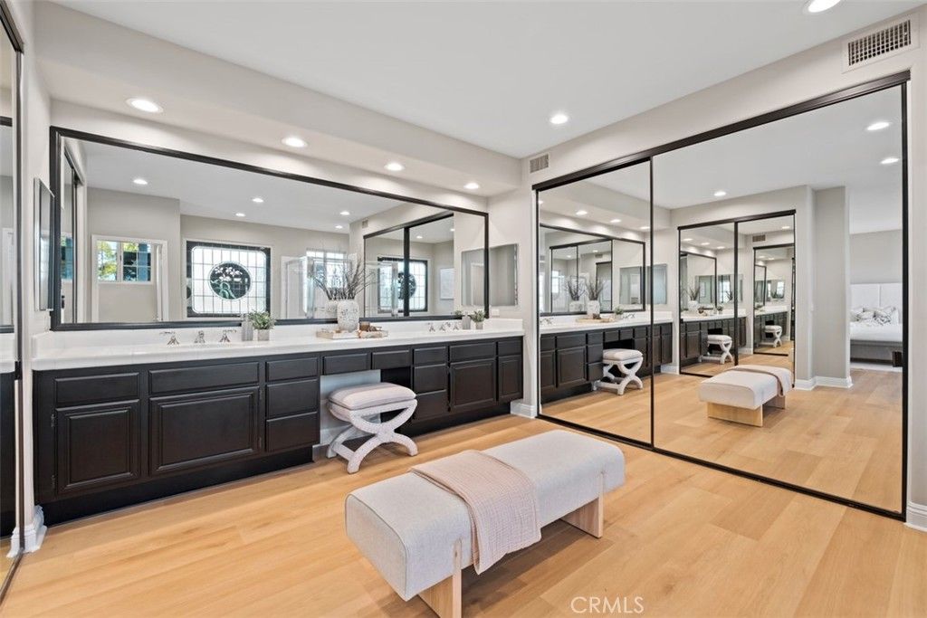 Image 36 of property listing at 22 Delphinus, Irvine, CA 92603