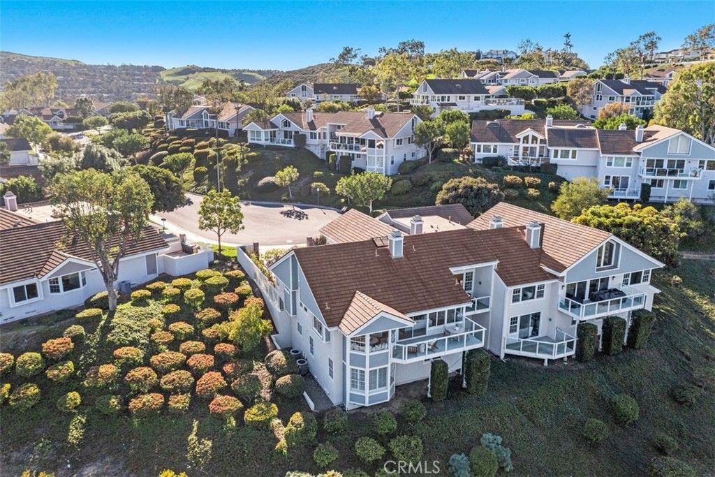 Image 42 of property listing at 22 Delphinus, Irvine, CA 92603