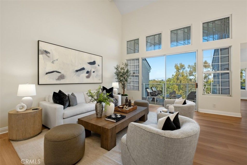 Image 8 of property listing at 22 Delphinus, Irvine, CA 92603