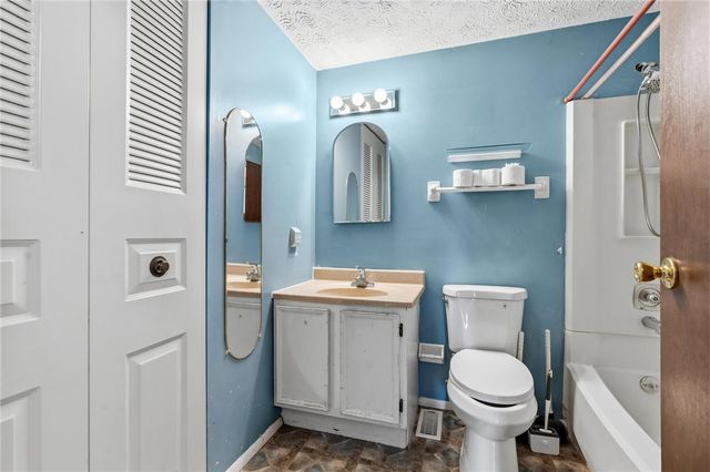 4607 Willow Mist Drive, Dayton, OH 45424