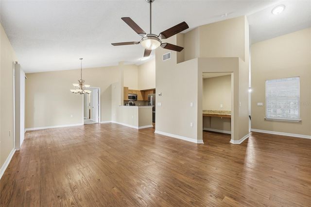 10000 SW 52ND AVENUE 6, Gainesville, FL 32608