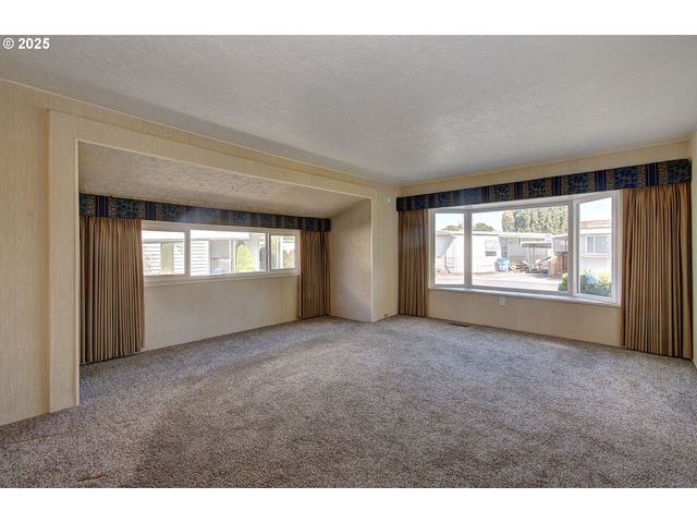 15509 Se MILL PLAIN Blvd, Vancouver, WA 98684