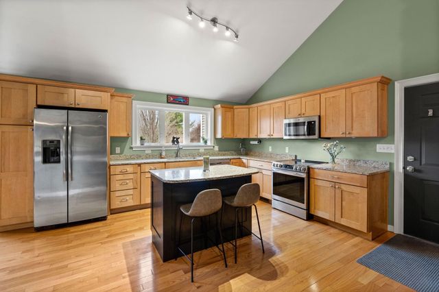 2 Riverwoods Drive, Exeter, NH 03833
