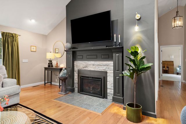 2 Riverwoods Drive, Exeter, NH 03833