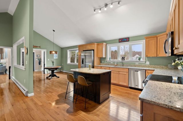 2 Riverwoods Drive, Exeter, NH 03833