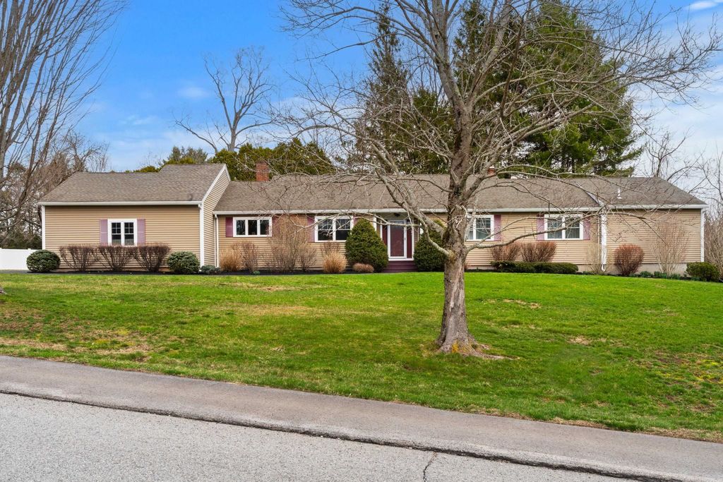 2 Riverwoods Drive, Exeter, NH 03833