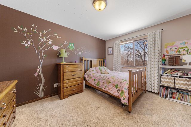 624 Ridge Road, Henderson, MN 56044