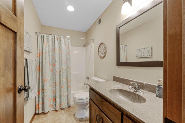 624 Ridge Road, Henderson, MN 56044