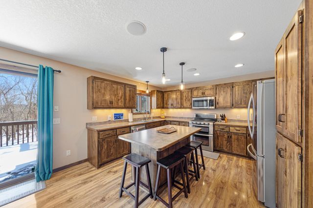 624 Ridge Road, Henderson, MN 56044