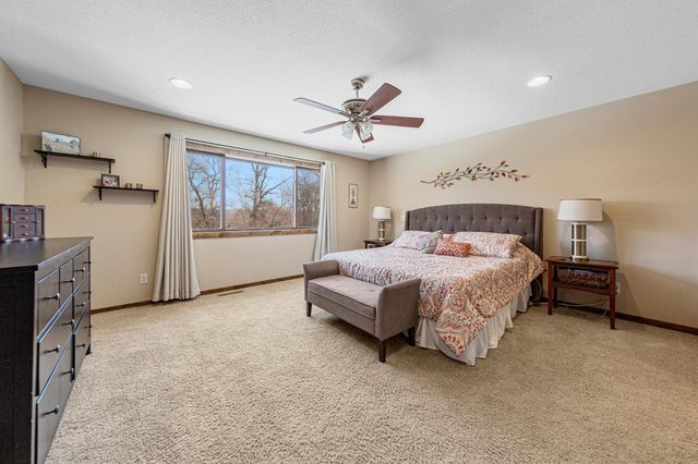 624 Ridge Road, Henderson, MN 56044